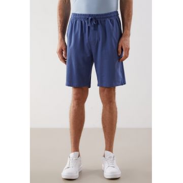 Pantaloni scurti cu snururi
