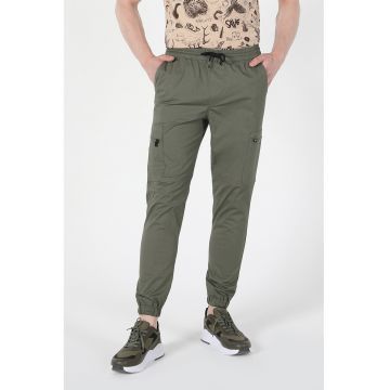Pantaloni cargo slim fit cu snur