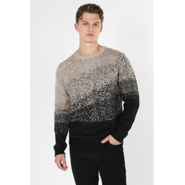Pulover cu model degrade