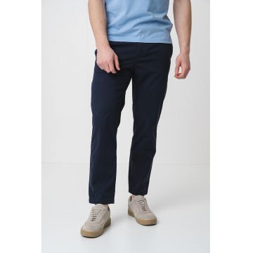 Pantaloni chino conici