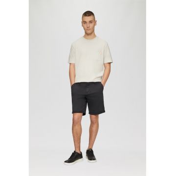 Pantaloni scurti cu buzunare laterale