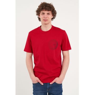Tricou cu decolteu la baza gatului si imprimeu grafic