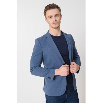 Sacou cambrat cu buzunare cu clapa