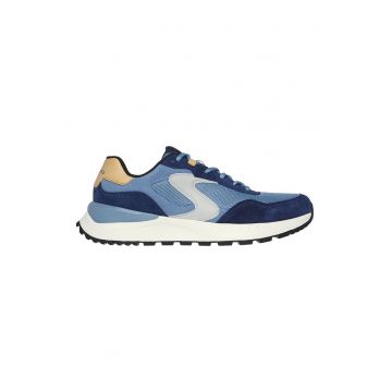 Pantofi sport de piele intoarsa cu insertii de plasa