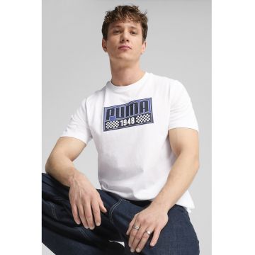 Tricou cu imprimeu si decolteu la baza gatului