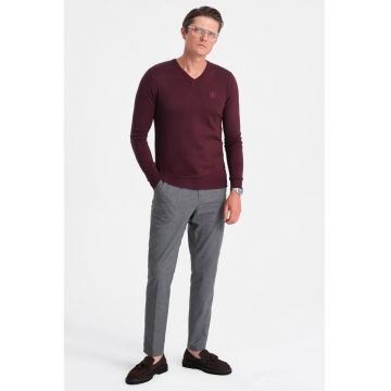 Pulover slim fit cu decolteu in V