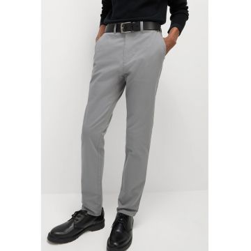 Pantaloni chino slim fit