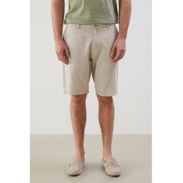 Bermude chino din amestec de bumbac si in cu model uni