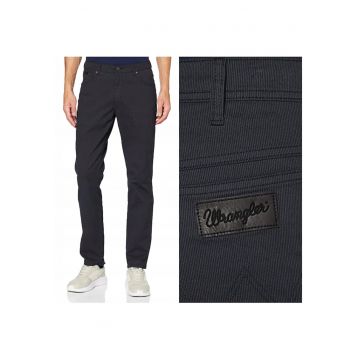 Pantaloni Din Material -  Texas Slim - Croi: Slim Fit - Tip De Pantaloni: Skinny - Compozitie Material: 98% Bumbac - 2% Elastan - Numar De Buzunare: 5 - Marime: 32/32 - Negru