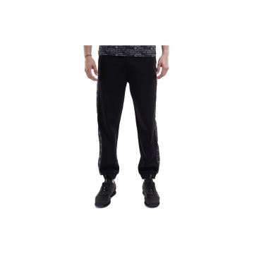 Pantaloni trening  Train Graphic Series M Pants C 7M000216AF12660UC001