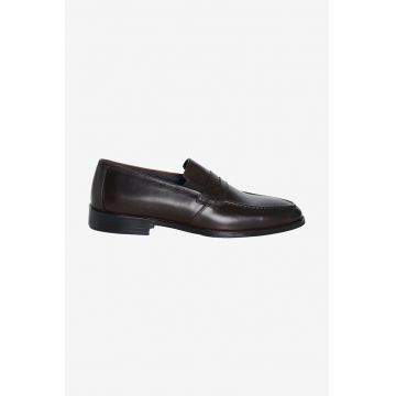 Pantofi uni de piele
