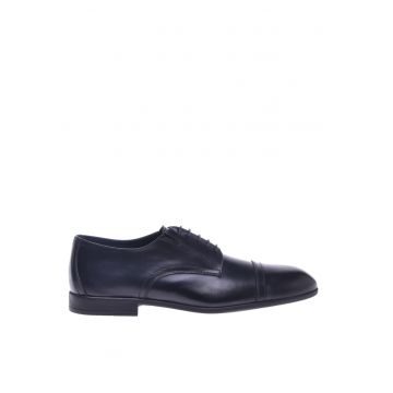 Pantofi uni din piele