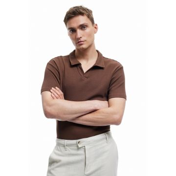 Tricou polo slim-fit cu model uni