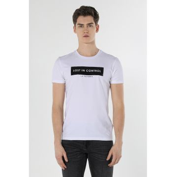 Tricou slim fit cu aplicatie text