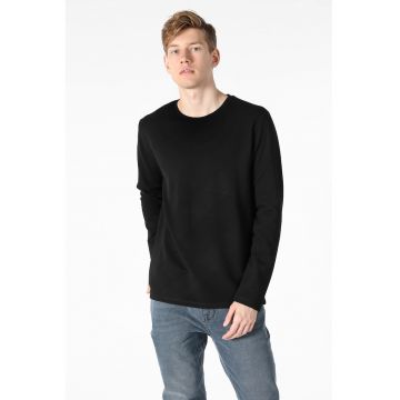 Bluza cu decolteu la baza gatului si aspect striat
