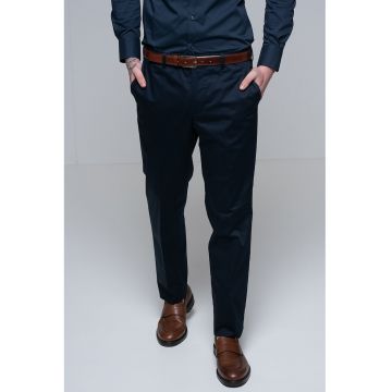 Pantaloni chino cu buzunare oblice