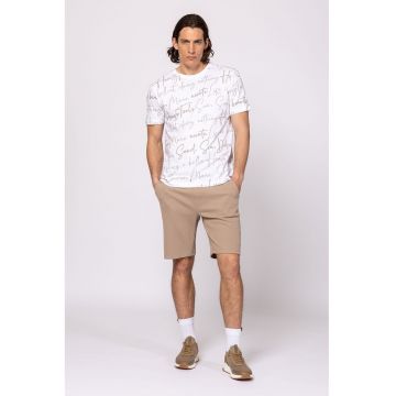 Tricou cu decolteu la baza gatului si imprimeu