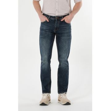 Blugi regular fit cu 5 buzunare