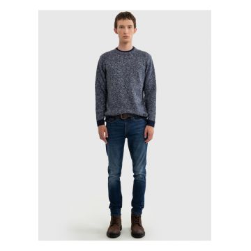 Pulover cu decolteu la baza gatului Softon 403