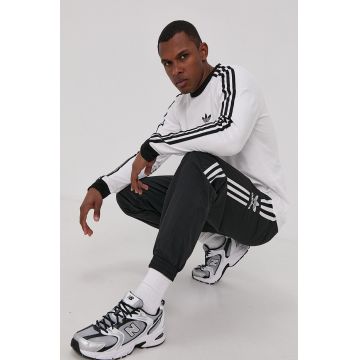Adidas Originals Longsleeve GN3477 bărbați, culoarea alb, material neted