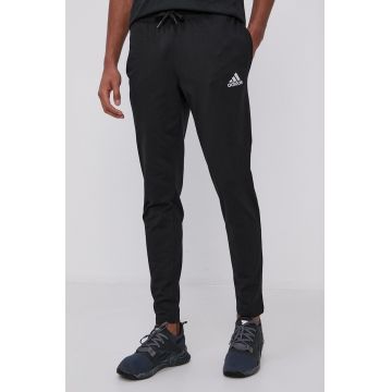 Adidas Pantaloni GK9222 bărbați, culoarea negru, material neted