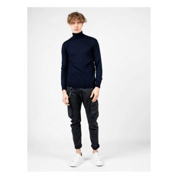 Pulover slim fit cu guler inalt -