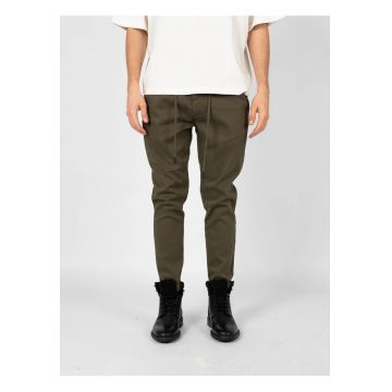 Pantaloni slim fit cu talie ajustabila -