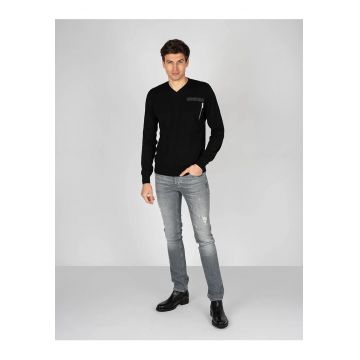 Pulover cu decolteu in V -