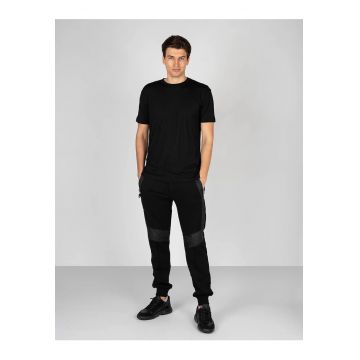 Tricou cu banda decorativa si inele -
