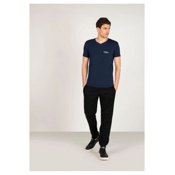 Tricou slim fit cu decolteu in V