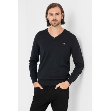 Pulover cu decolteu in V Classic