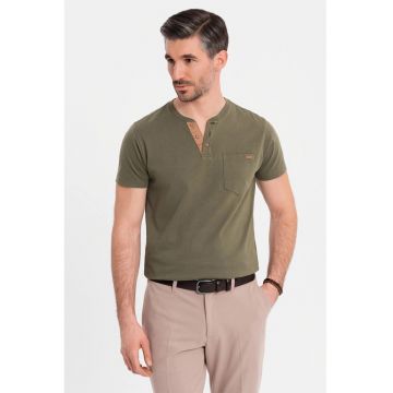 Tricou din bumbac cu fenta cu nasturi
