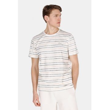 Tricou cu decolteu la baza gatului si model in dungi