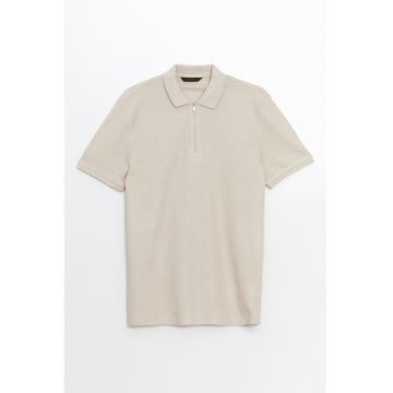 Tricou polo cu fenta cu fermoar