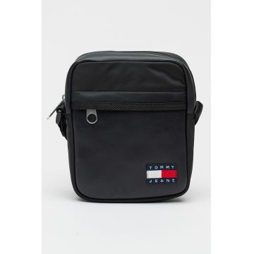 Geanta crossbody cu aplicatie logo