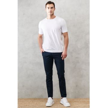 Pantaloni chino slim fit cu talie medie