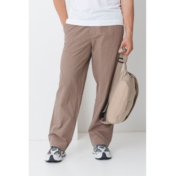 Pantaloni drepti cu banda elastica in talie