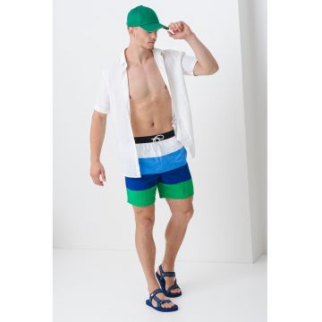 Pantaloni scurti de baie cu model cu dungi