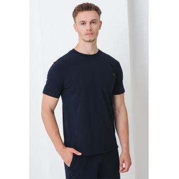 Tricou de casa din amestec de modal cu decolteu la baza gatului
