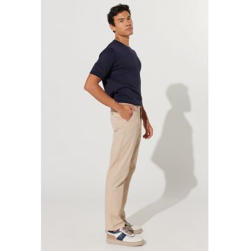 Pantaloni chino relaxed fit