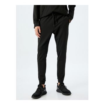 Pantaloni de trening slim-fit cu snur