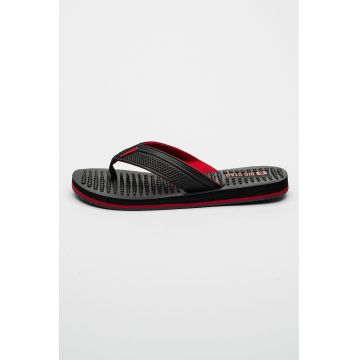 Papuci flip-flop cu talpa texturata