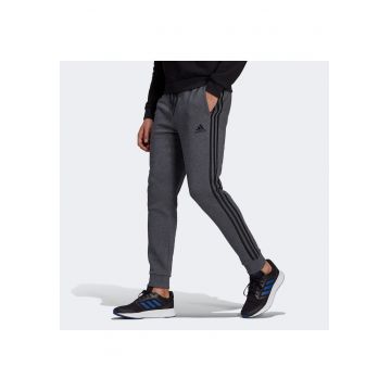 Pantaloni sport barbati