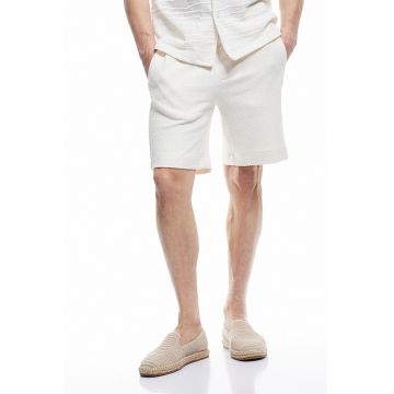 Pantaloni scurti cu buzunare - Alb fildes -