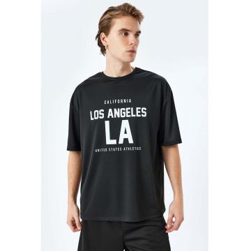 Tricou cu imprimeu text