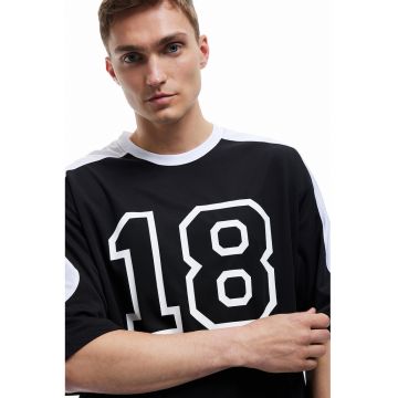Tricou supradimensionat cu model text
