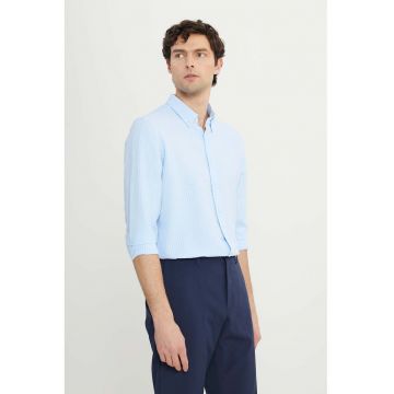 Camasa slim-fit cu guler fixat cu nasturi