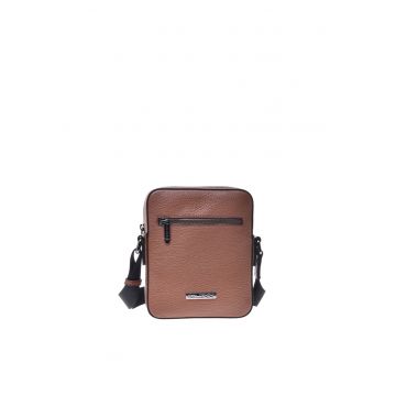 Geanta crossbody de piele cu logo metalic discret