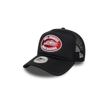 Sapca trucker cu aplicatie grafica brodata