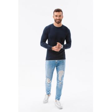 Pulover cu decolteu la baza gatului si aspect texturat